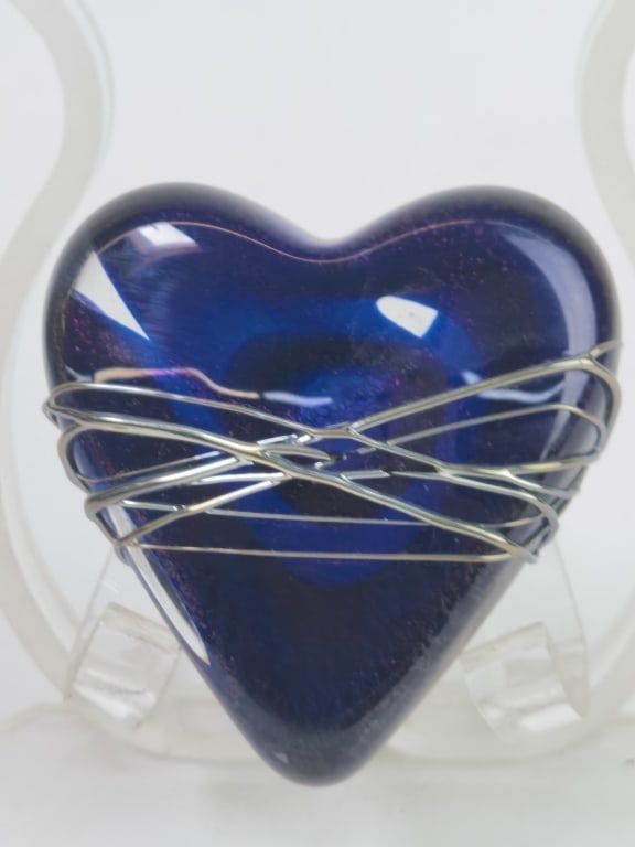 Vintage Signed Cobalt Blue Art Glass Heart Paperweight: Vintage Signed Cobalt Blue Art Glass Heart Paperweight, 2.75in by 1in