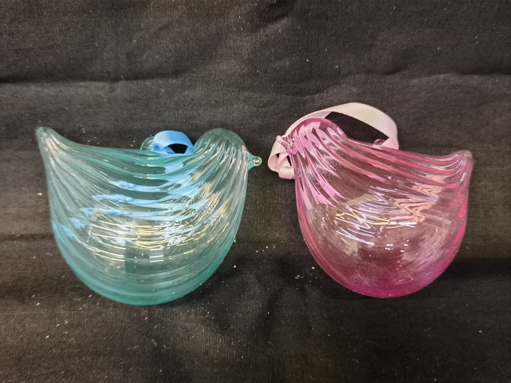 (2) Colored Glass Bird Ornaments (1 of 3)