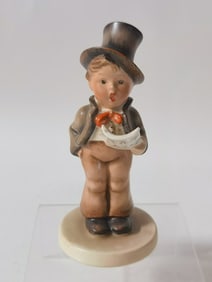 Goebel Hummel Porcelain "Street Singer" Figurine