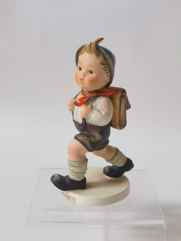 Goebel Hummel Porcelain "School Boy" Figurine: Goebel Hummel Porcelain "School Boy" Figurine, 5in
