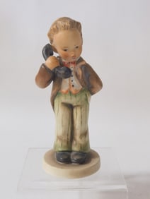 Goebel Hummel Porcelain "Hello" Figurine