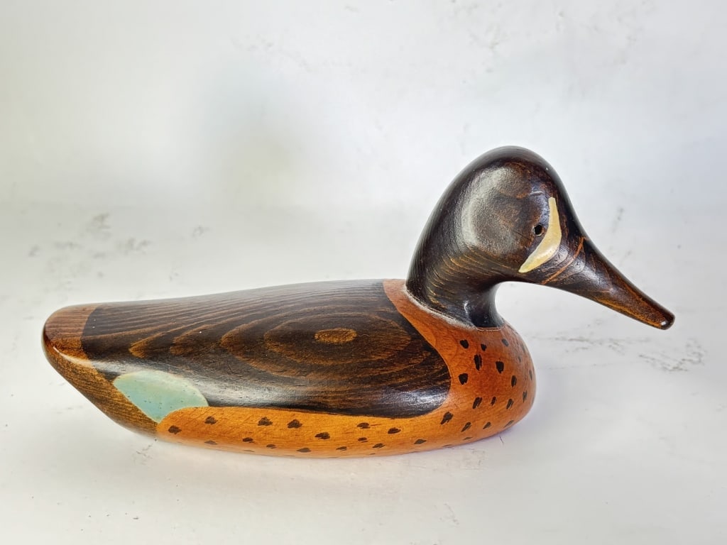 Vintage Jim Harkness "Blue-Winged Teal" Wood Duck: Vintage Jim Harkness "Blue-Winged Teal" Wood Duck Decoy, 4in by 7.75in