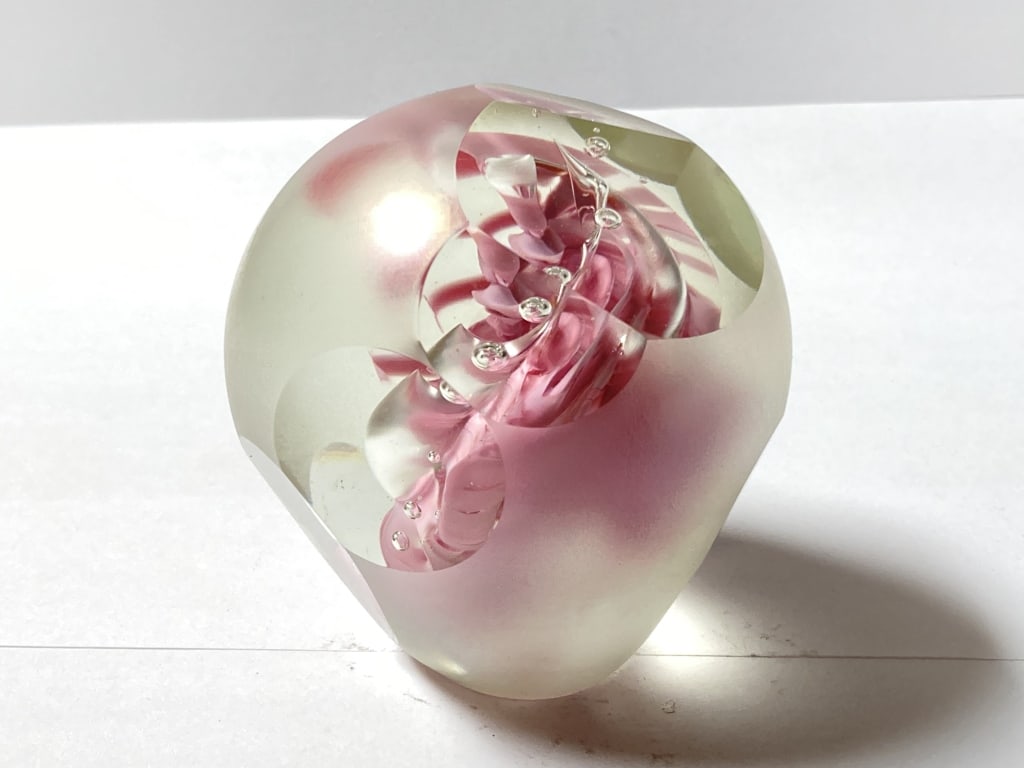 Unmarked Faceted Frosted Pink Swirl Glass Paperwei: Unmarked Faceted Frosted Pink Swirl Glass Paperweight, 3 3/8in by 3 1/8in