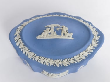 Vintage Wedgwood Jasperware Box