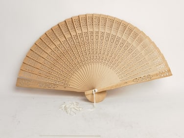 Chinese Tanxiang Wood Fan