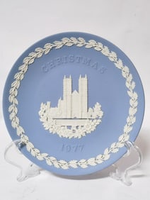 1977 Wedgwood Jasperware Blue Christmas Plate