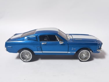 1968 1:24 Shelby GT500KR Cobrajet 428 Car Model