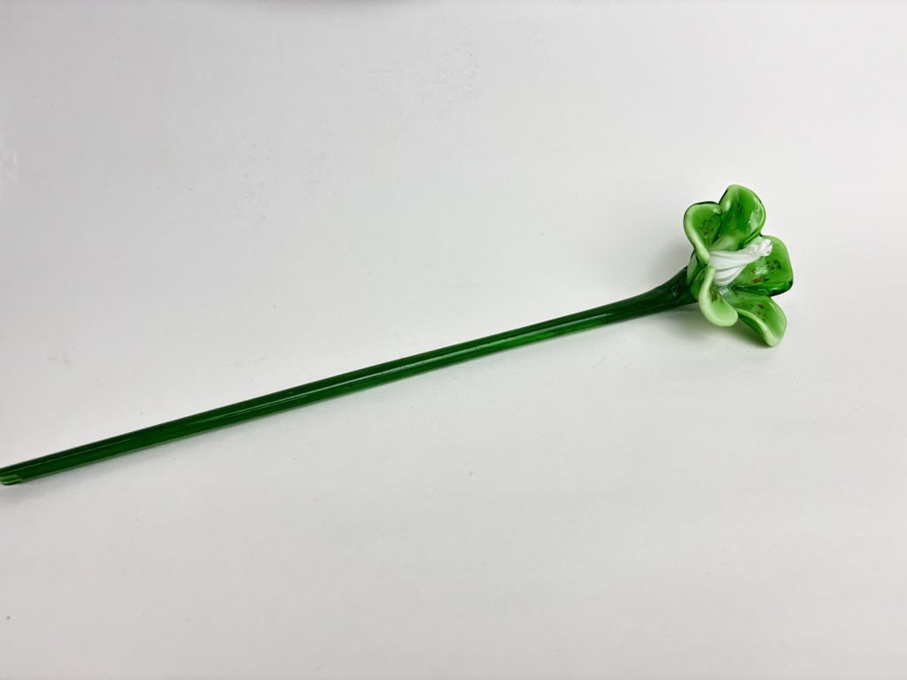 Vintage Murano Italy Green Art Glass Flower (1 of 3)