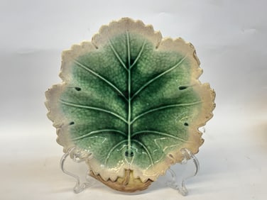 Antique English Porcelain Majolica Leaf Plate