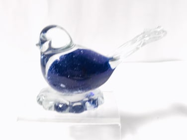 Snowflakes Clear/Blue Art Glass Bird