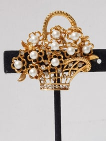 Costume Gold Tone Faux Pearl Flower Basket Brooch