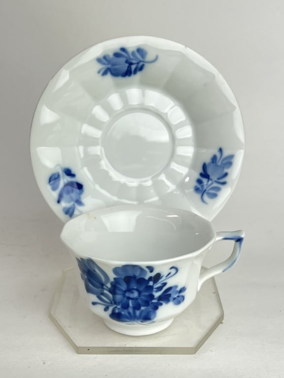 Royal Copenhagen Porelain Blue Flower Cup Set (1 of 3)