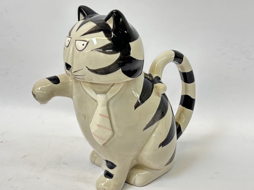 Vintage Takahashi Porcelain Tom Cat Teapot (1 of 4)