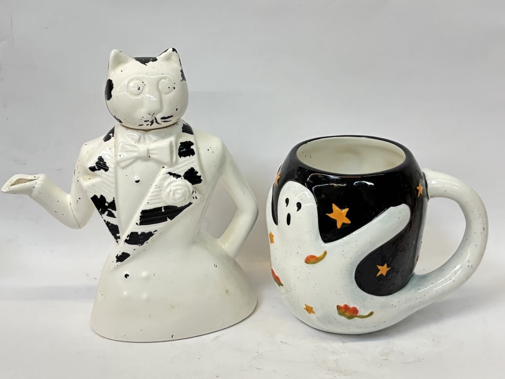 Vintage Porcelain Cat Teapot and Ghost Mug (1 of 4)