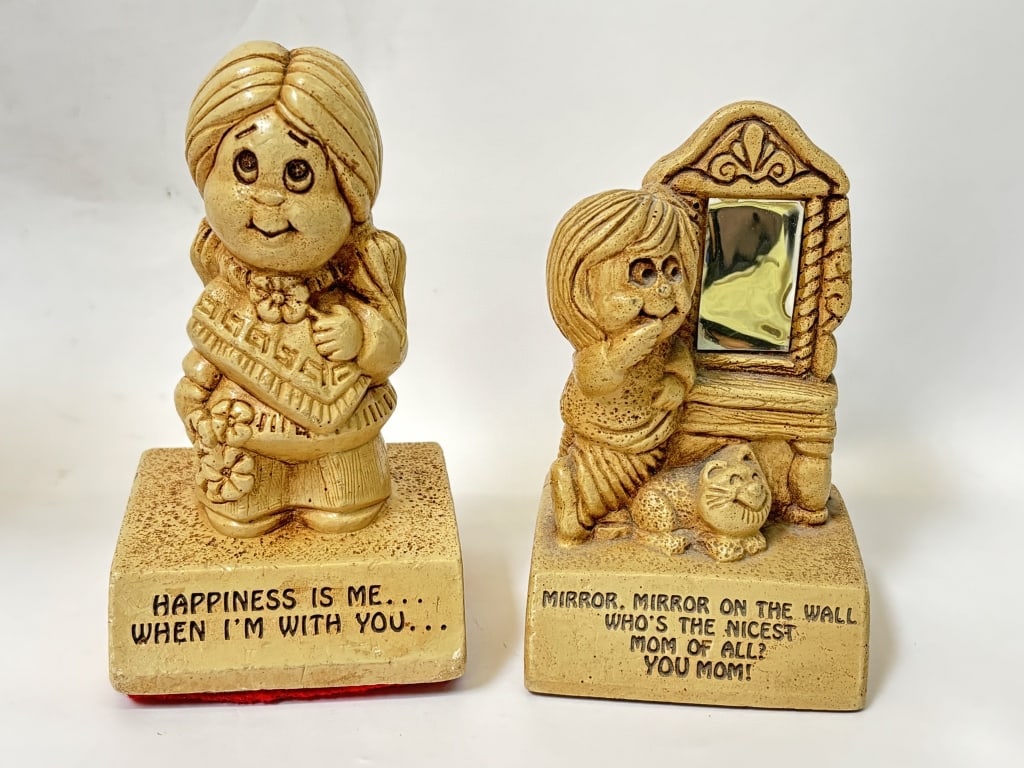 (2) 1972 Paula Figurines: (2) 1972 Paula Figurines, 5.5in