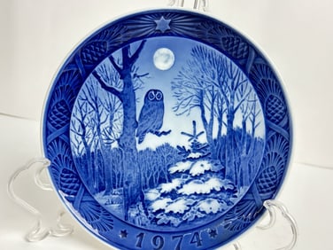 1974 Royal Copenhagen Winter Twilight Dish