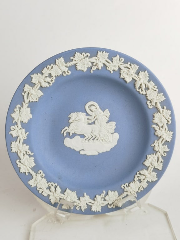 Vintage Wedgwood Porcelain Jasperware Dish: Vintage Wedgwood Porcelain Jasperware Dish, 4.5in