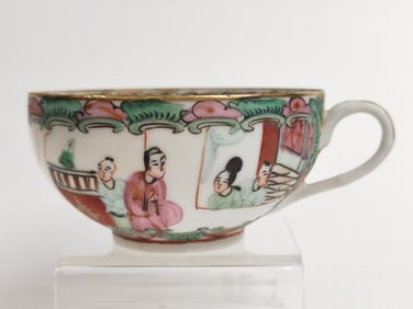 Chinese Porcelain Famille Rose Medallion Cup