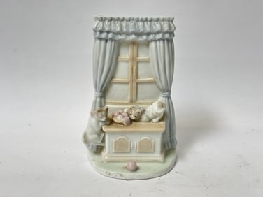1986 Royal Carlton Porcelain Decor