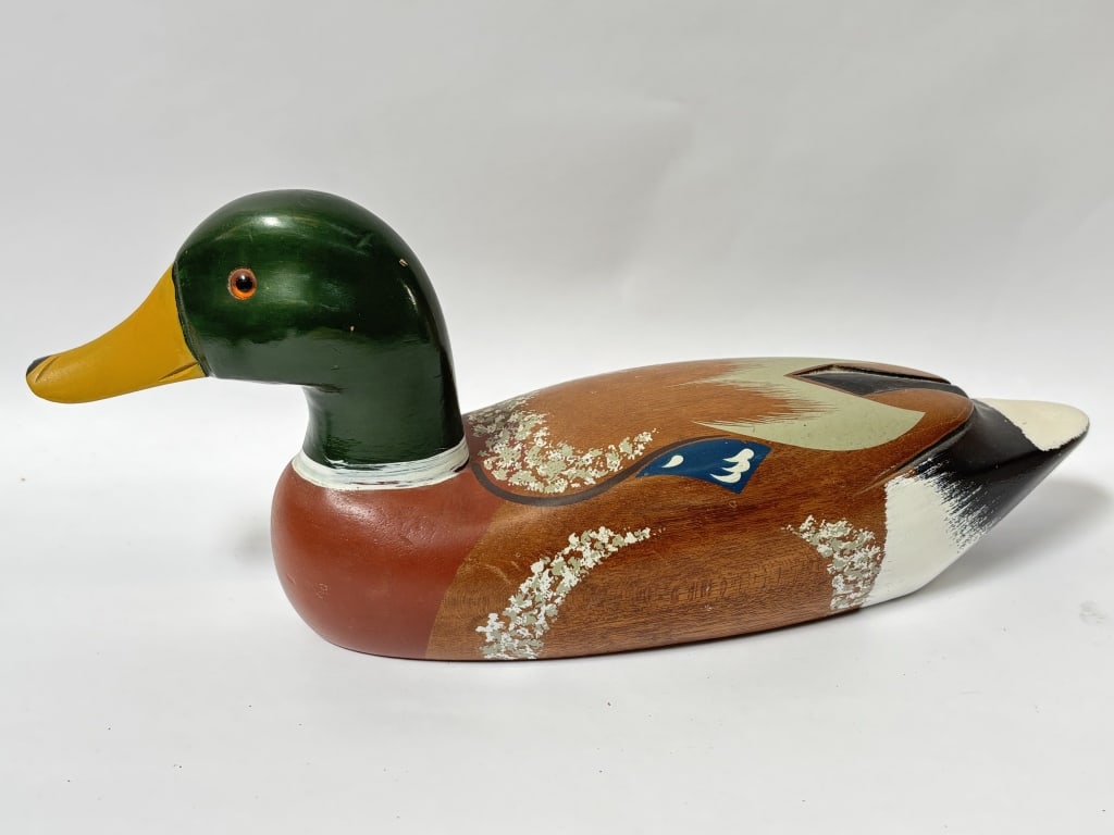 Vintage Hand Painted Wood Carved Duck Decoy (1 of 6)