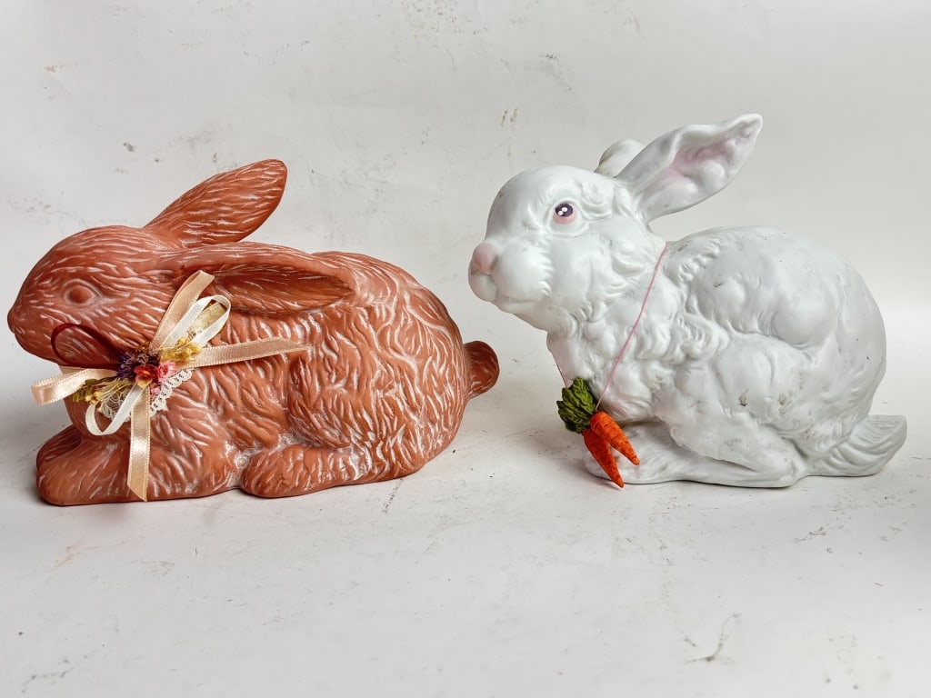 (2) Vintage Porcelain Rabbits (1 of 3)