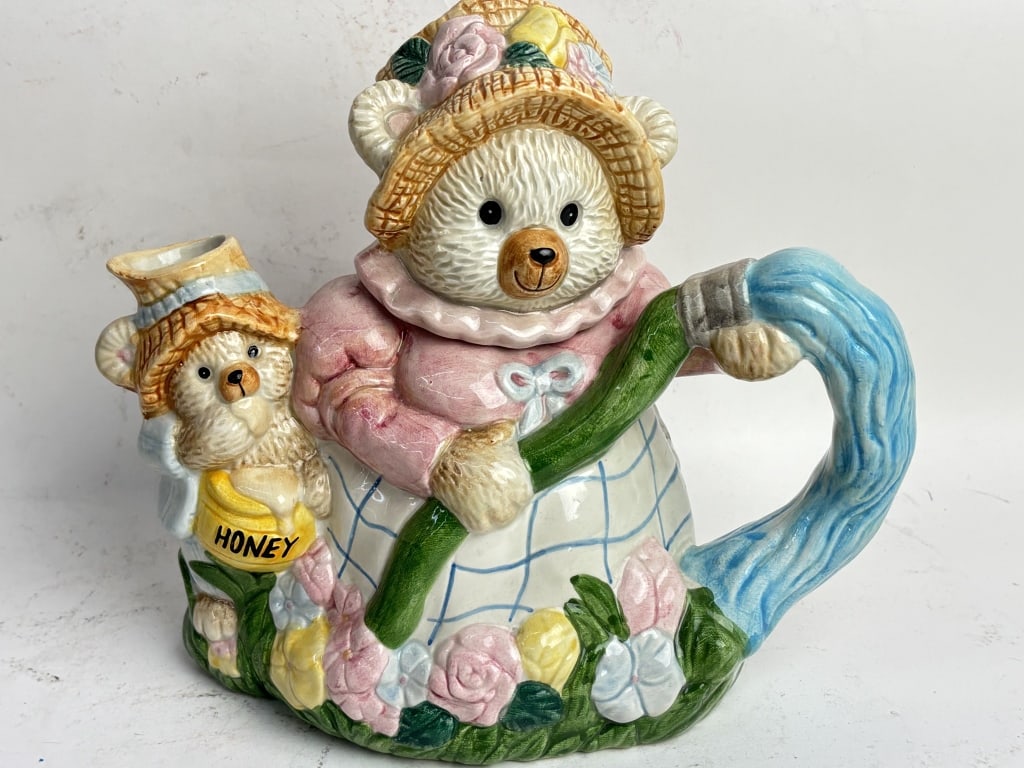 1995 Fitz & Floyd Porcelain Omnibus Bears Teapot: 1995 Fitz & Floyd Porcelain Omnibus Bears Teapot, 9in by 8.5in