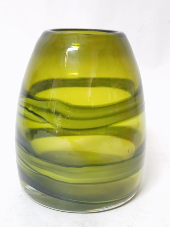 Vintage Murano Italy Green Swirl Glass Vase (1 of 3)