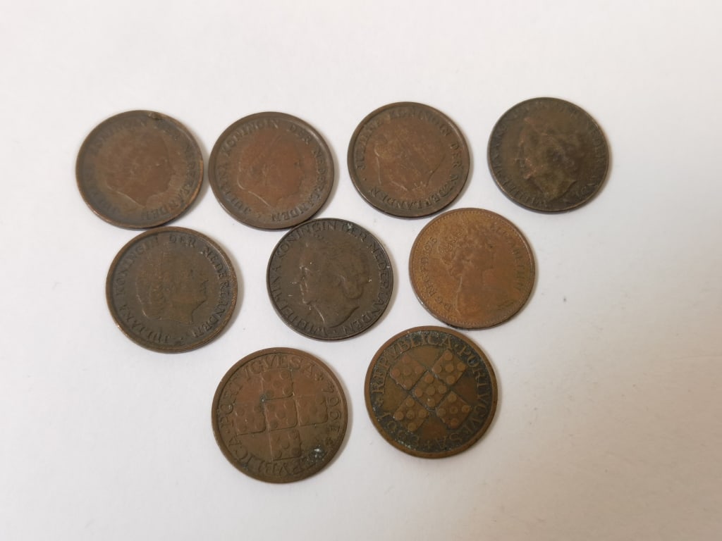 Group of Vintage World Coins (1 of 2)