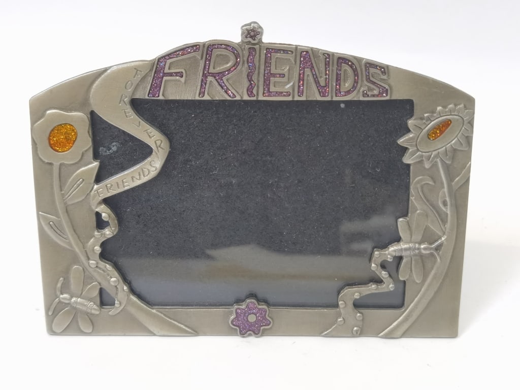 Metal Friends Photo Frame: Metal Friends Photo Frame, 6.5in by 5in