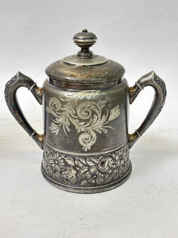 Vintage Hartford Etched Silver-Plated Sugar Bowl: Vintage Hartford Etched Silver-Plated Sugar Bowl, 6in by 5.5in