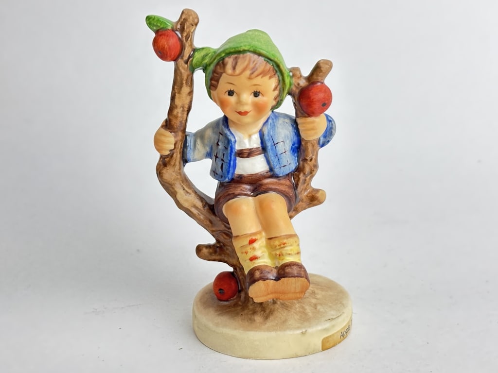 Vintage Goebel Hummel Porcelain Apple Tree Boy Fig: Vintage Goebel Hummel Porcelain Apple Tree Boy Figurine, 4in