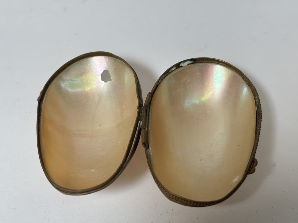 Shell and Allyn Nelson Trinket Boxes - 2