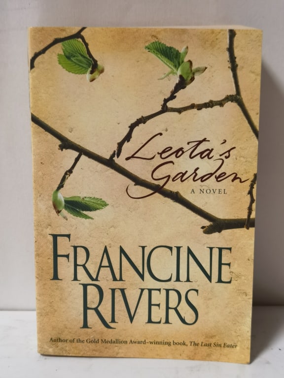 1999 Leota's Garden: 1999 Leota's Garden, 8.5in
