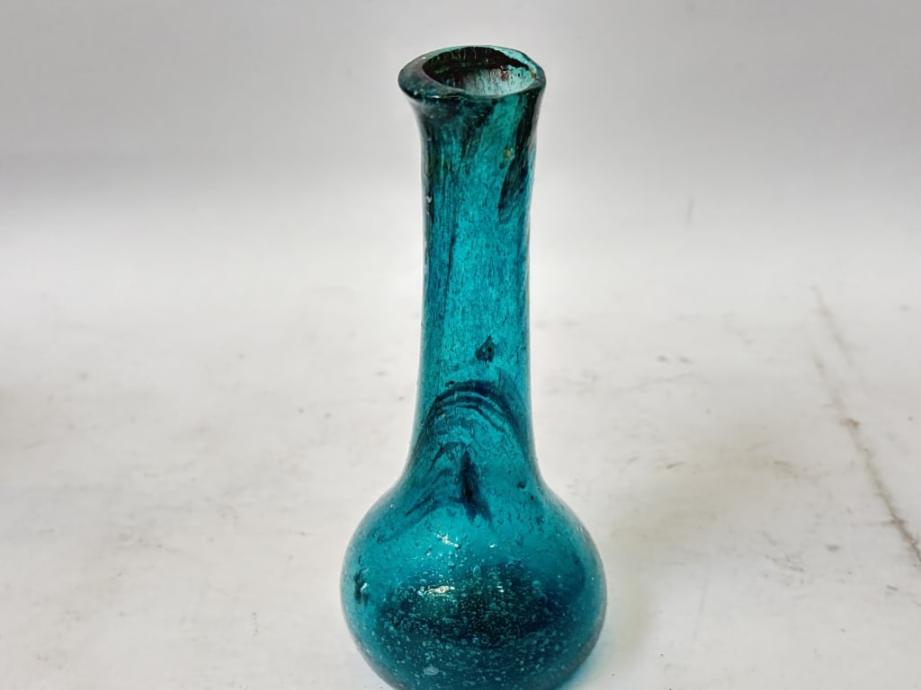 Vintage Blue Glass Bud Vase: Vintage Blue Glass Bud Vase, 6.5in