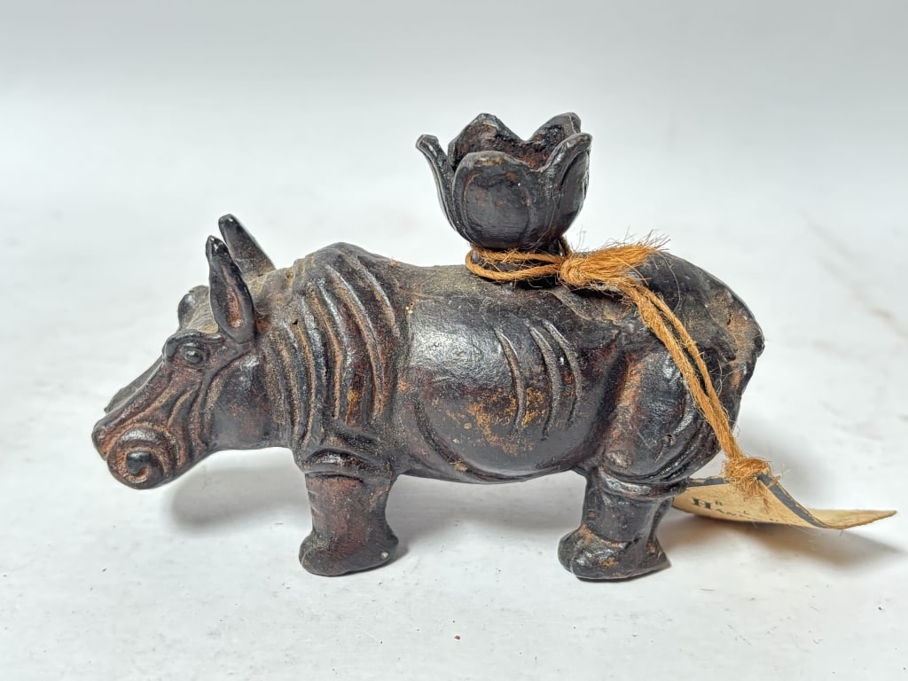 Vintage Metal Hippo Candle Holder: Vintage Metal Hippo Candle Holder 4.75in by 3in