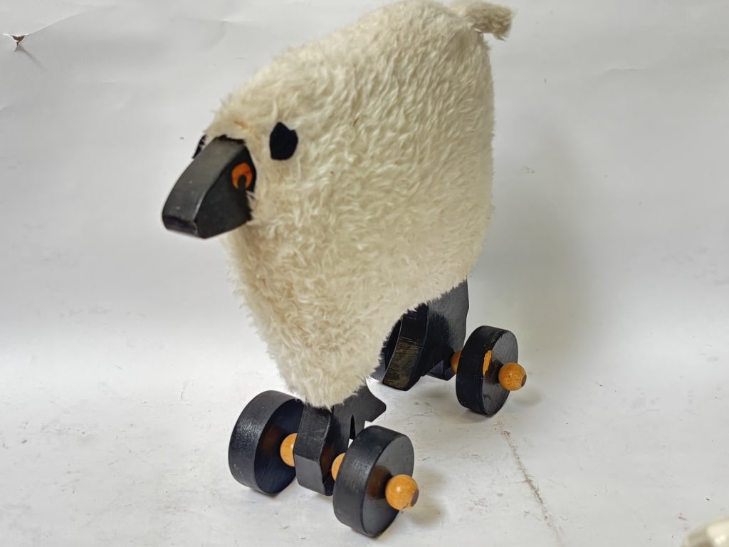 Vintage Sheep Pull Toy - 2