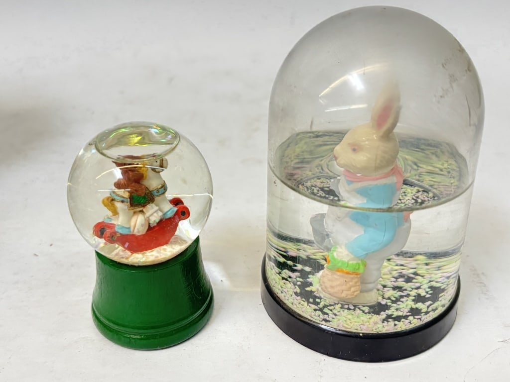 (2) Vintage Snow Globes - 2