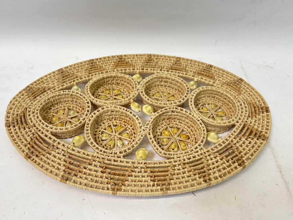Large Vintage Woven Cowrie Shells Oval Basket: Large Vintage Woven Cowrie Shells Oval Basket, 15in by 1in