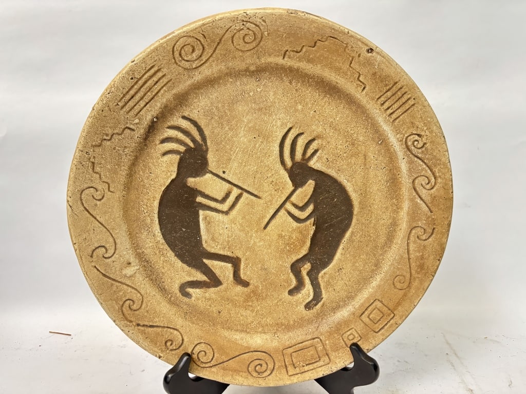 Vintage Kokopelli Mexican Ceramic Plate: Vintage Kokopelli Mexican Ceramic Plate, 12in