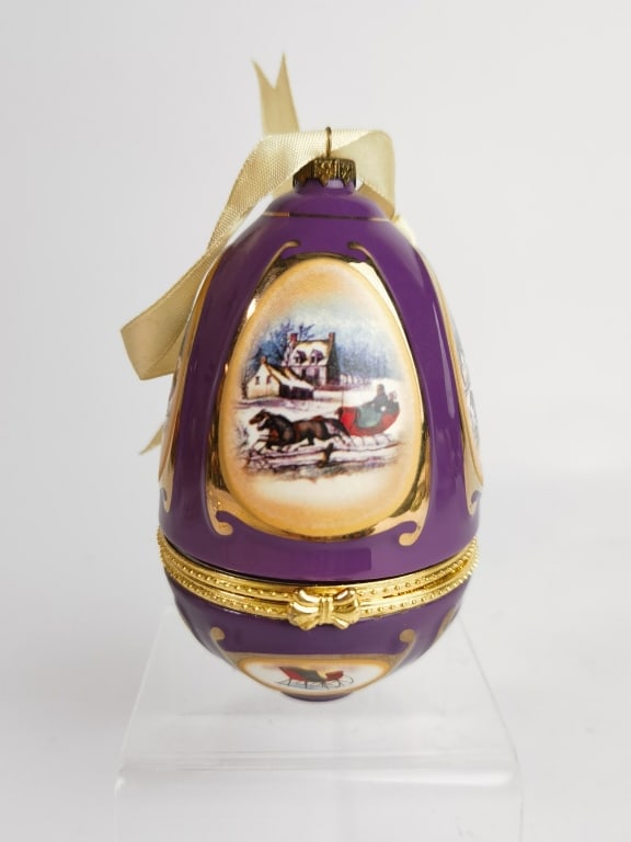 Mr. Christmas Valerie Parr Hill Purple Porcelain M (1 of 3)