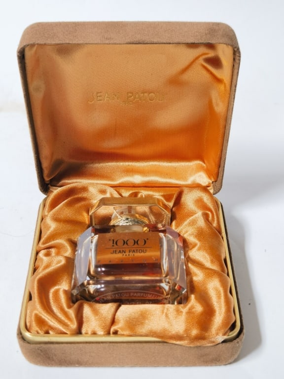 Jean Patou Paris "1000" Perfume: Jean Patou Paris "1000" Perfume, 4.25in by 4.25in by 2in