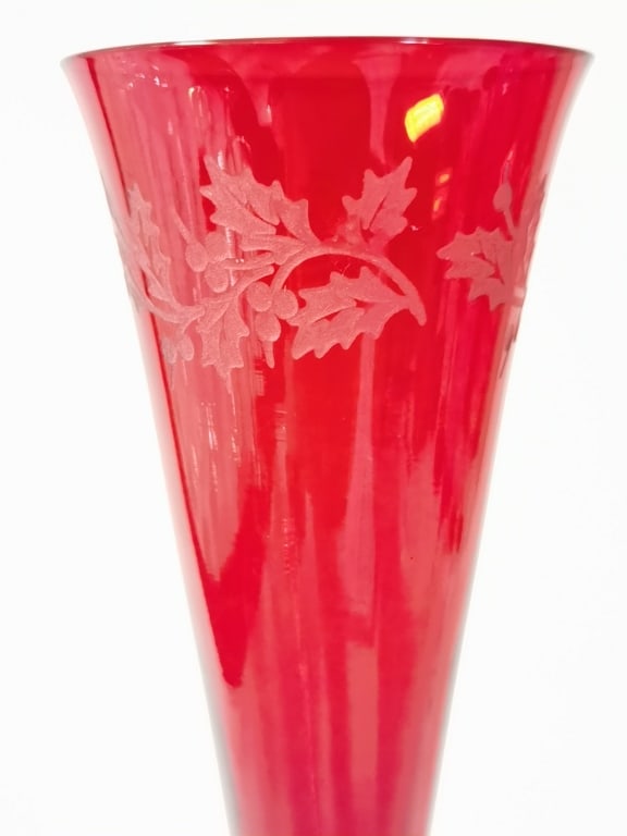 Ruby Etched Glass Champagne Flute - 4