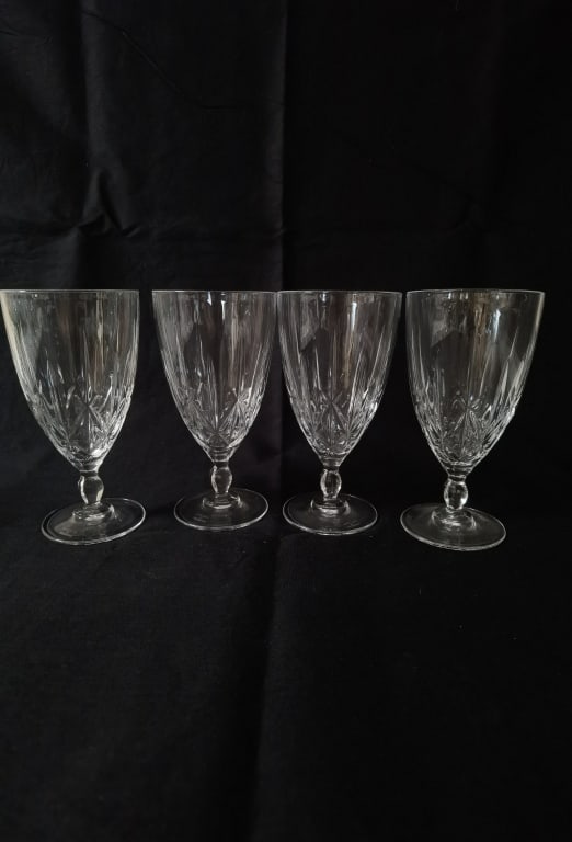 (4) Marquis by Waterford Crystal Wine Glasses: (4) Marquis by Waterford Crystal Wine Glasses, 6.75in