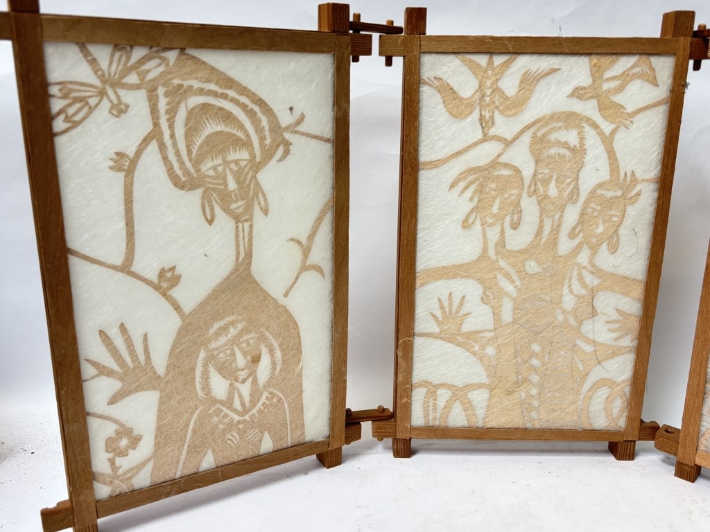 Vintage Paper Art Table Screen - 2