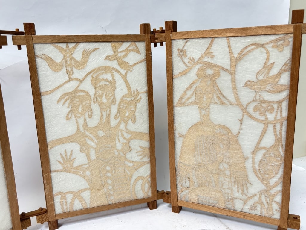 Vintage Paper Art Table Screen - 3