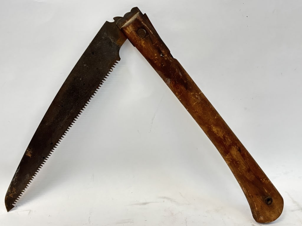 Vintage Folding Hand Saw (1 of 3)