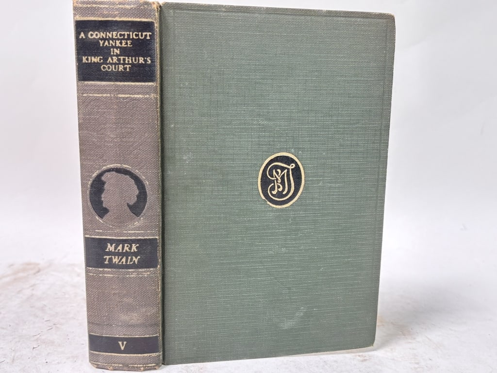 1917 A Connecticut Yankee in King Arthur's Court: 1917 A Connecticut Yankee in King Arthur's Court, Vol. V, 7 1/8in by 5in