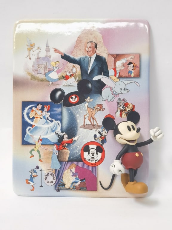1940-1960 Limited Ed. Bradford Exchange Disney Ann: 1940-1960 Limited Ed. Bradford Exchange Disney Anniversary Plate, 8in by 6in