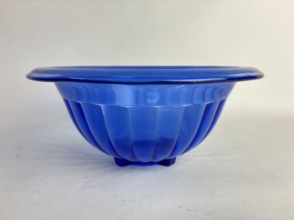 Vintage Cobalt Blue Glass Ribbed Bowl (1 of 4)