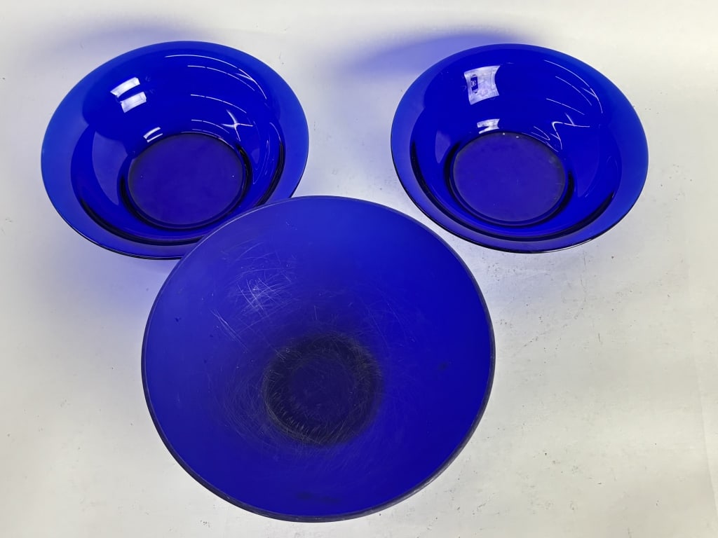 (3) Cobalt Blue Glass Bowls (1 of 1)